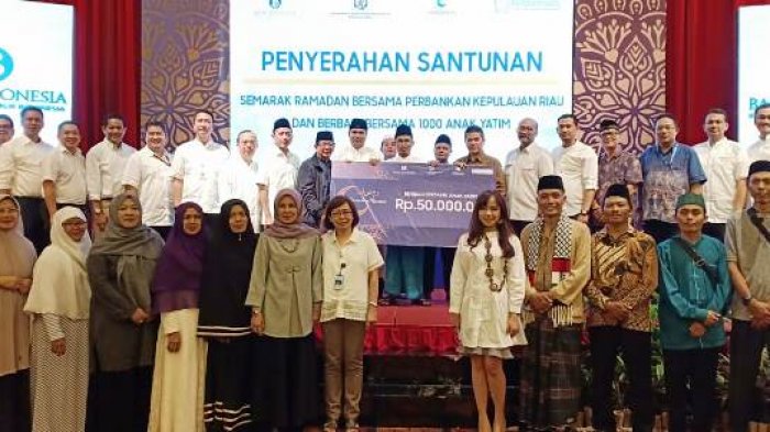 BMPD Kepri Gelar Buka Puasa Bersama 1.000 Anak Yatim dan Serahkan Bantuan Sosial