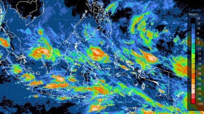 BMKG Batam Ingatkan Dampak Fenomena La Nina, Curah Hujan Meningkat, Tetap Waspada