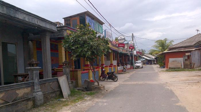 Jumlah PSK di Sintai Terus Berkurang. Pak Uban: Sudah Banyak yang Beralih Profesi - lokalisasi-sintan-batam_20160304_201050.jpg