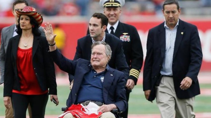 Kenali Gejala Pneumonia yang Serang Mantan Presiden AS George HW Bush. Bayi Juga Rentan Terserang