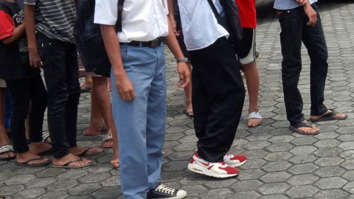 Main di Warnet Saat Jam Sekolah. Puluhan Pelajar Ini Diamankan Anggota Polres Tanjungpinang