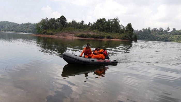 DIKEJAR Polisi, 2 Terduga Curanmor Nekat Masuk ke Dam Mukakuning. Satu Selamat, Satu Lagi Hilang