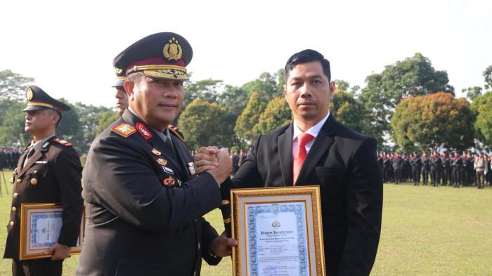 Dua Kapolsek di Batam Masuk Daftar 23 Polisi Terima Penghargaan Kapolda Kepri di Hari Sumpah Pemuda