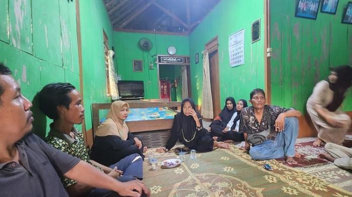 RUMAH KORBAN PERUNDUNGAN- Suasana rumah Angga Bagus Perwira di Desa Ledokdawan, Kecamatan Geyer, Grobogan, Jateng, Sabtu (11/10/2025) sore.