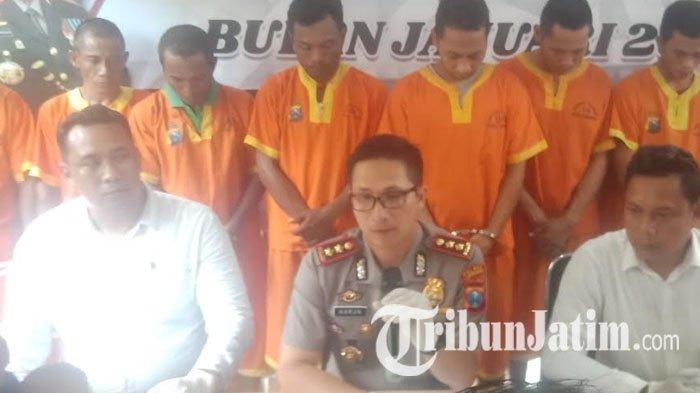Pria di Bojonegoro Diringkus Anggota Polres Lamongan, Diduga Berbuat Tak Senonoh ke Mahasiswi di Bus