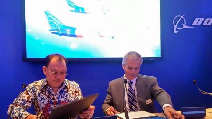 Sriwijaya Air Beli Dua Pesawat Boeing 737-900 ER di Paris Air Show 2015