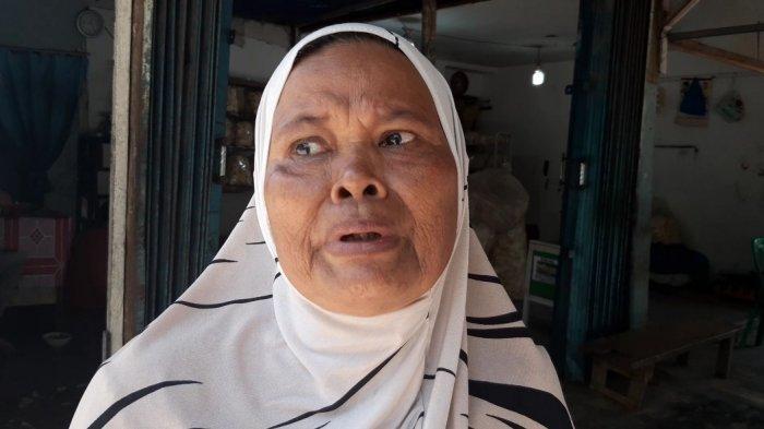 Rasa Mau Mati, 20 Tahun Tinggal di Simpang Barelang Batam, Roisyah Sedih Tempat Tinggalnya Digusur