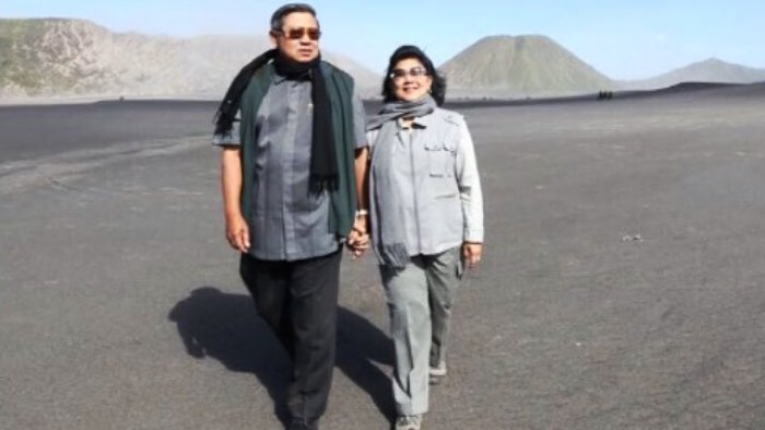 Sang Suami Disebut Terkait Korupsi KTP-El, Ani Yudhoyono Curhat di Medsos. Netter: Bikin Ngiri!