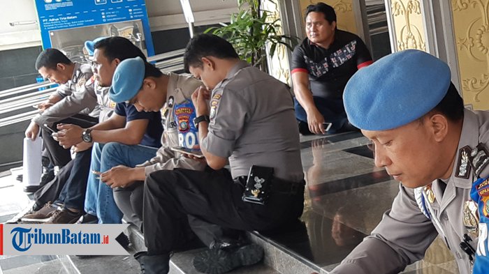 Pagi Ini Kesatuan Niaga Selular Indonesia Gelar Aksi di DPRD Batam. Polisi Siapkan Pengamanan