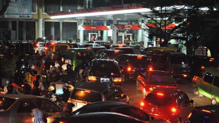 Pagi Ini, Pemerintah Umumkan Penurunan Harga BBM