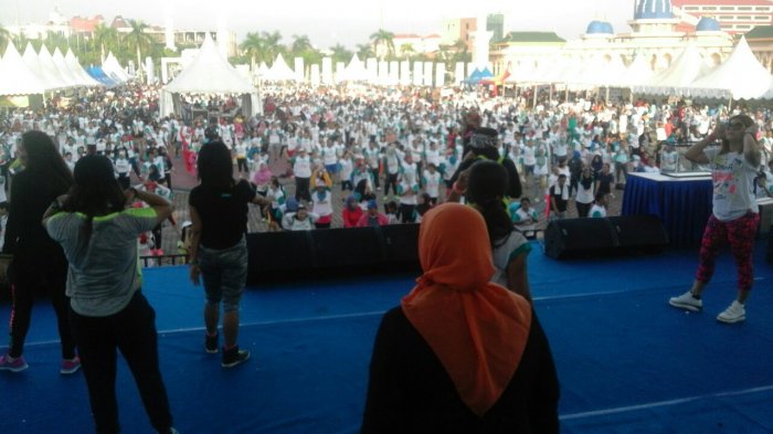 LIVE FACEBOOK: Ingin Saksikan Kehebohan Jalan Santai, Pantau Langsung Di Sini!