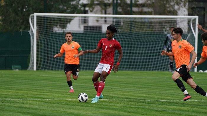 Sosok Ronaldo Kwateh, Pemain 17 Tahun yang Dipromosikan Shin Tae-yong ke Timnas Indonesia Senior