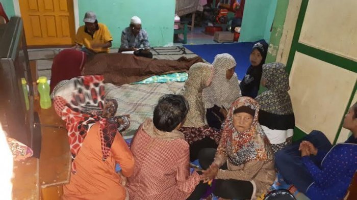 Ibu Ini Tewas Setelah Dipukuli Anak Kandung Pakai Gitar Listrik