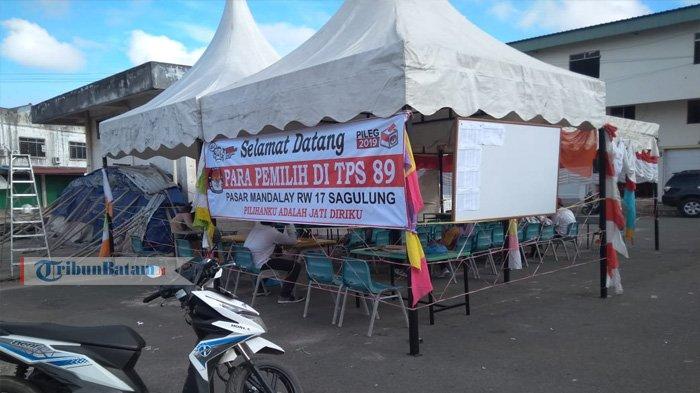 Petugas TPS di Sagulung Terpaksa Jemput Surat Suara dan Kotak Suara di Kantor Kelurahan