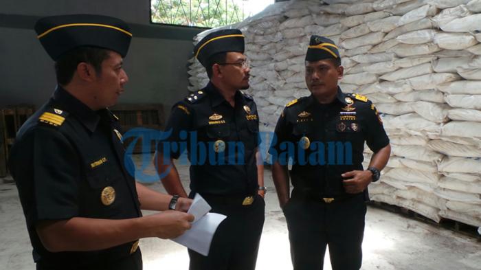 448 Ton Amonium Nitrat Titipan Kejari Karimun Masih Tersimpan di Gudang Kanwil DJBC Kepri