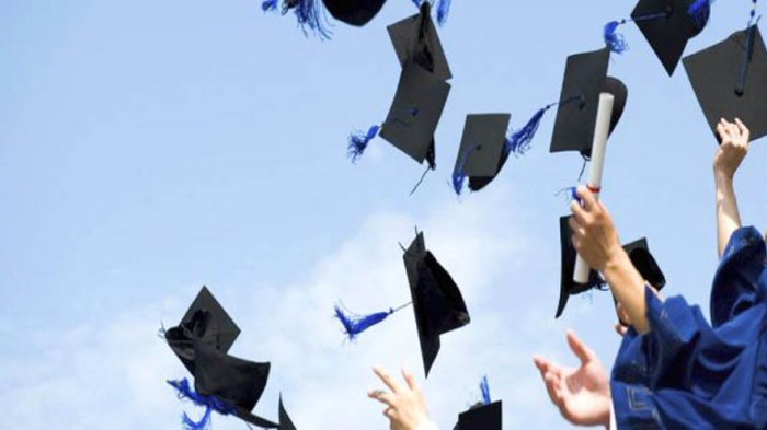 Luar Biasa Satpam di Aceh Ini. Sembari Bekerja, Ia Bisa Meraih Gelar Doktor