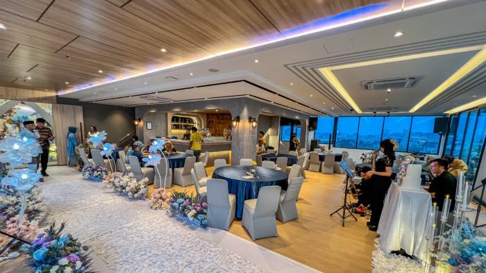 yello wedding intimate