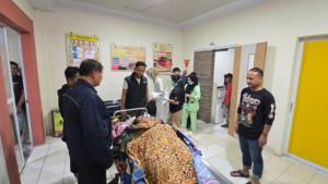Ahmad-Kholis-alias-Holis-mendapat-perawatan-di-RSUD-Bangkinang-Jumat-3102025.jpg