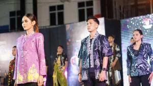 Batam-Batik-Fashion-Week-di-Lingga-Kepri.jpg