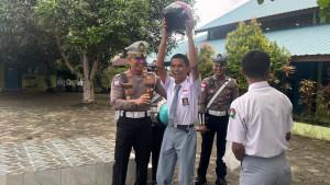 Beri-ilmu-ke-SMA-di-Bintan-777.jpg