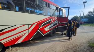 Bus-Sekolah-di-Bintan-6775.jpg
