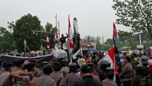 Demo-ojol-1709-2.jpg