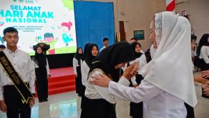 KOMITMEN-LINDUNGI-ANAK-NATUNA.jpg