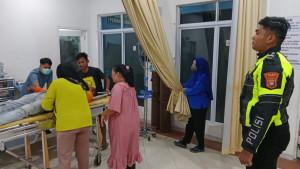 Korban-kecelakaan-di-Lingga-di-rumah-sakit.jpg