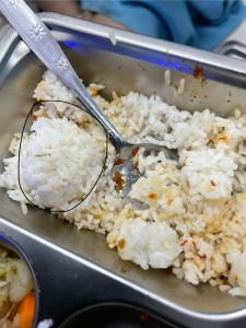Makanan-ada-dua-ulat.jpg