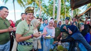 Menparekraf-RI-Sandiaga-Uno-kunjungi-Desa-Wisata-Cemaga-Tengah-sklvn.jpg