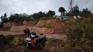 Pemotongan-bukit-di-Sei-Temiang.jpg
