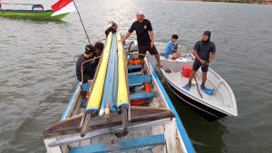 Peserta-renang-melintasi-selat-Sekupang-Belakang-Padang.jpg