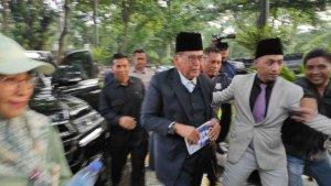 Pimpinan-Ponpes-Al-Zaytun-Panji-Gumilang.jpg