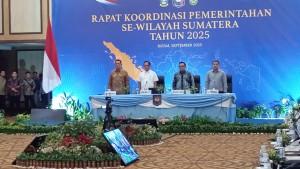 Rakor-kemendagri-di-Batam.jpg