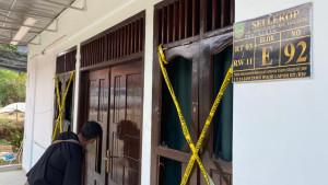Rumah-Guru-Ngaji-M-yang-berada-di-Blok-E-nomor-92-RT-03-RW-11-dirusak-warga.jpg