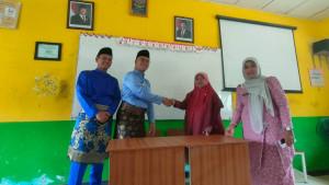 Sebanyak-93-set-meja-dan-kursi-bantuan-perlengkaoan-sekolah-disalurkan-Pemkab-Anambas.jpg