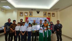 Sekolah-di-Anambas-Dapat-Bantuan-dari-KUFPEC-Bupati-Aneng-Janji-Tingkatkan-Pendidikan.jpg