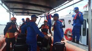 Tim-SAR-gabungan-di-Perairan-Kabupaten-Karimun.jpg
