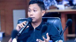 Wabup-Lingga-soal-bantuan-kemiskinan.jpg