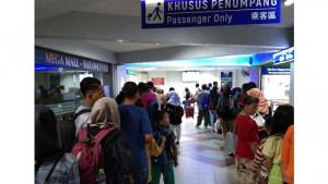 wisatawan-yg-melonjak.jpg