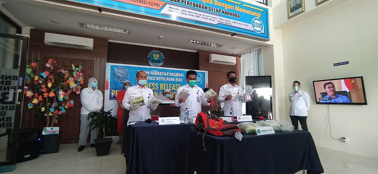 BNNP Kepri Tangkap 3 Tersangka Kasus Narkotika, Dua di Antaranya Positif Metafitamin