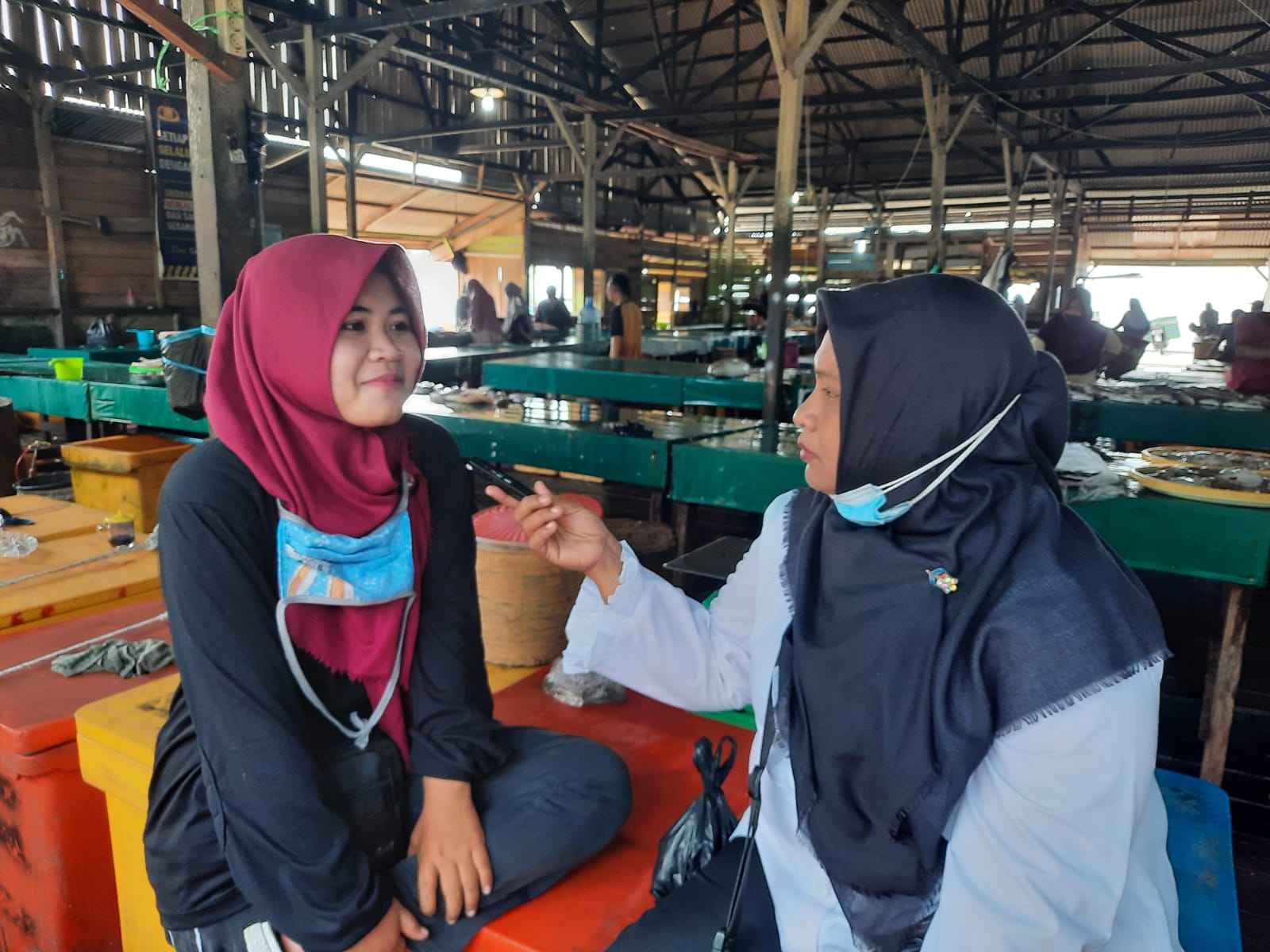 07082021nur-penjual-tempe-di-pasar-ranai-natuna.jpg