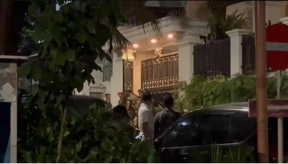 Rumah Dijaga Ketat TNI, Febrie Adriansyah 4 Tahun Jabat Jampidsus - Tribunbatam.id