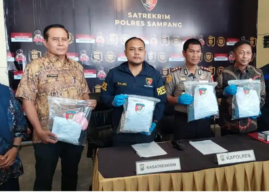 Gadis Belia Dinodai 27 Pria Bergiliran, Korban Broken Home Tinggal Ikut Nenek - Tribunbatam.id