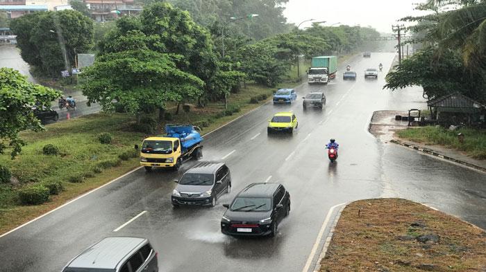 Prakiraan Cuaca Kepri Hari Ini, BMKG: Batam, Bintan dan Karimun Hujan Lebat Disertai Petir