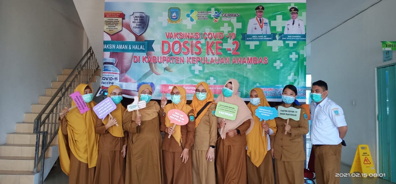1502penerima-vaksinasi-corona-di-anambas.jpg