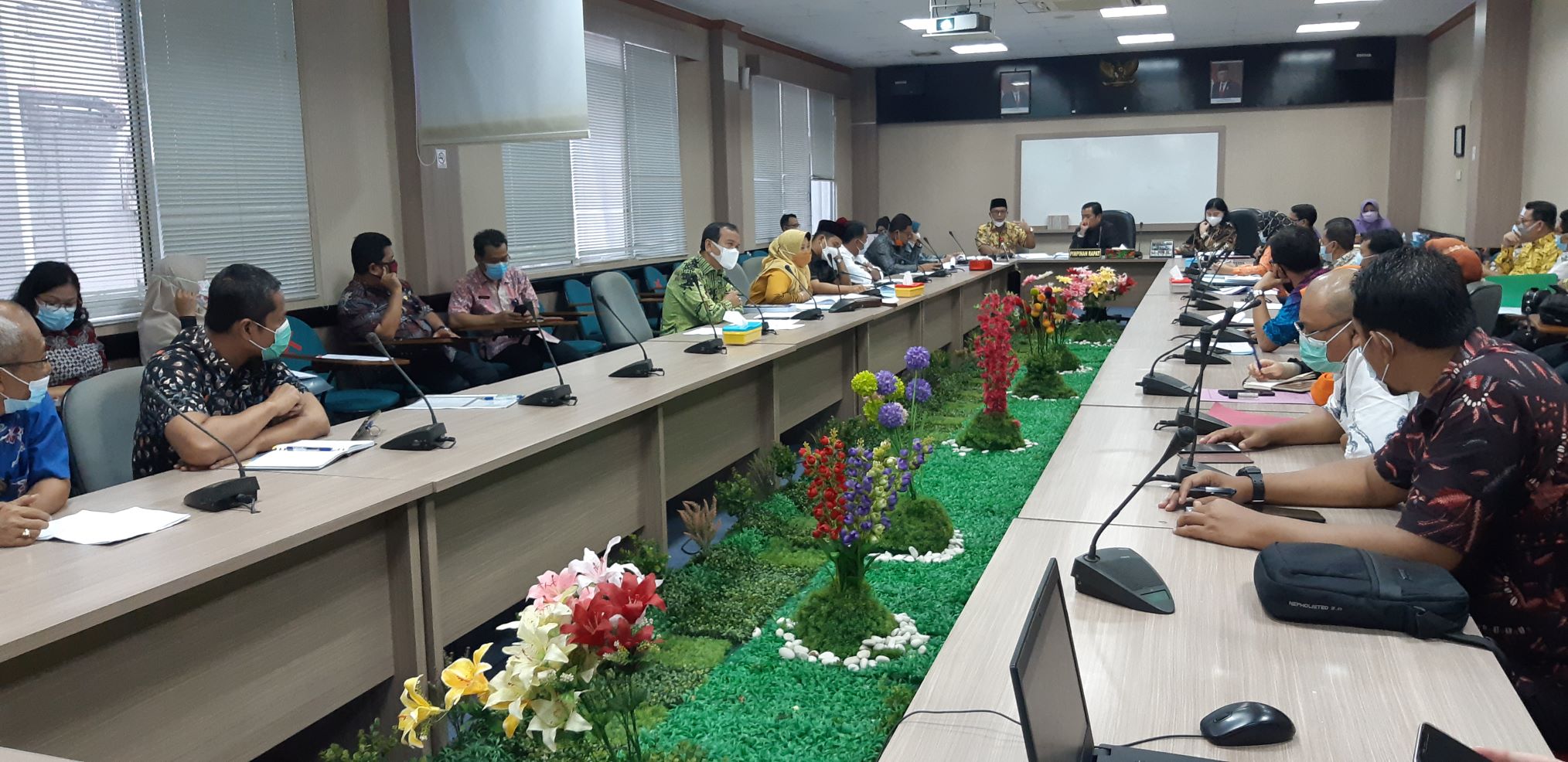 15042021rapat-lkpj-bersama-dinsos-kota-batam.jpg