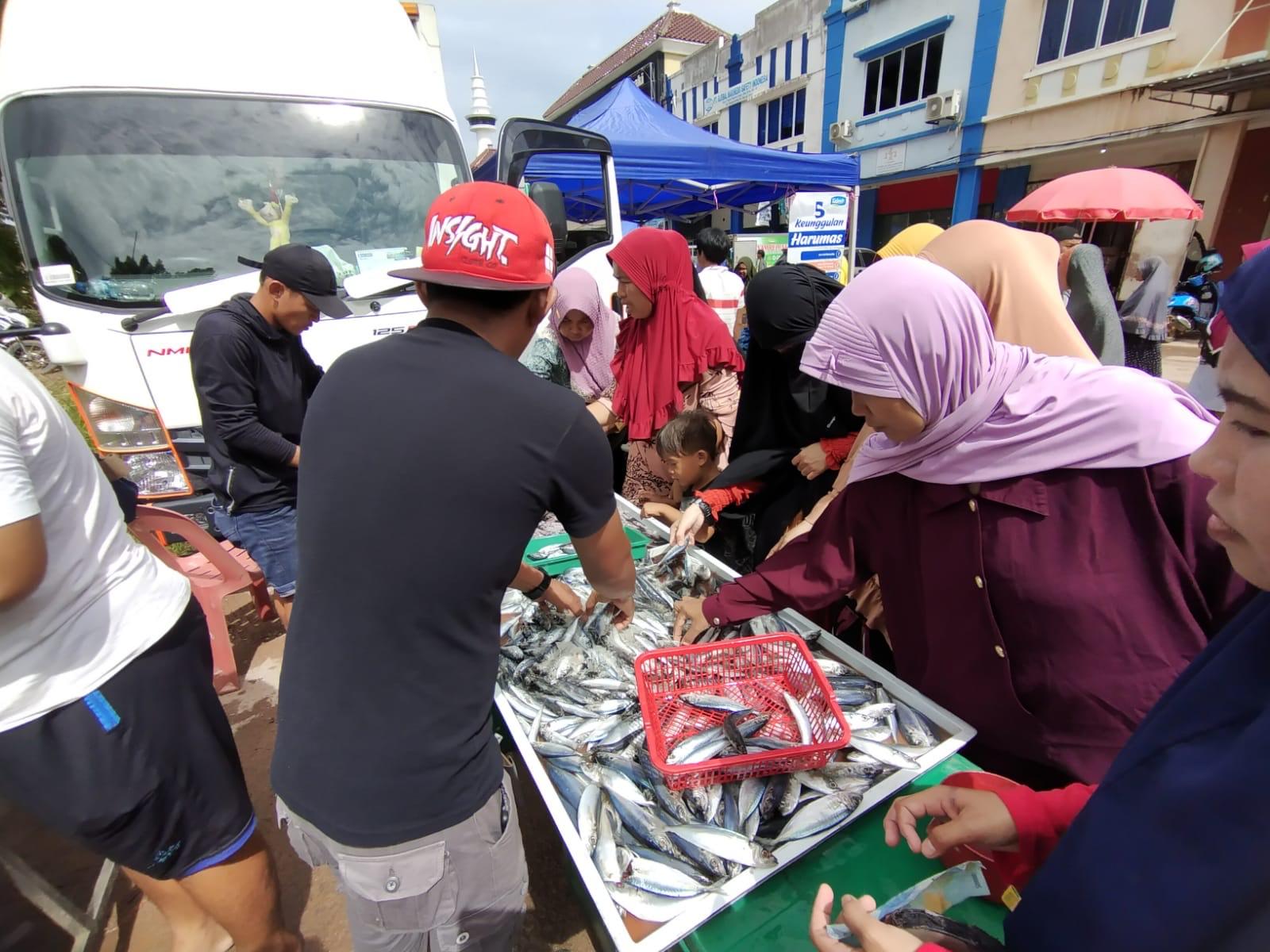 15112022operasi-pasar-murah-di-Tanjung-UNcang-Batam.jpg