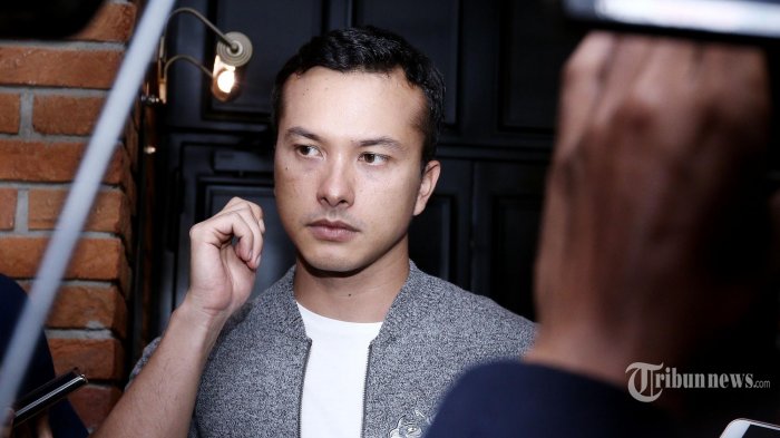 17022020_nicholas-saputra-didoakan-menikah-oleh-rekan-rekannya.jpg