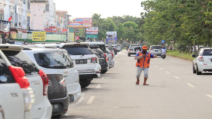 Retribusi Parkir Batam Baru Capai Rp7,4 Miliar dari Target Rp37 Miliar, Dishub Ungkap Kendalanya - Tribunbatam.id